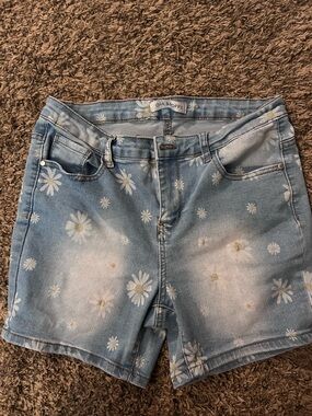 Oak & Olli Light Blue Daisy Denim Shorts